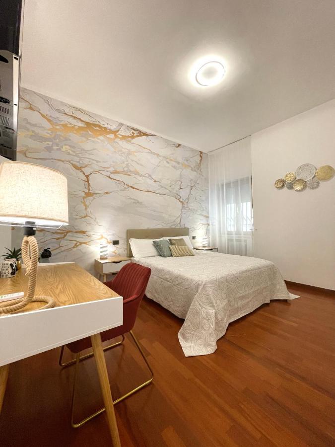 Trani Suite - Moro 10 Екстер'єр фото
